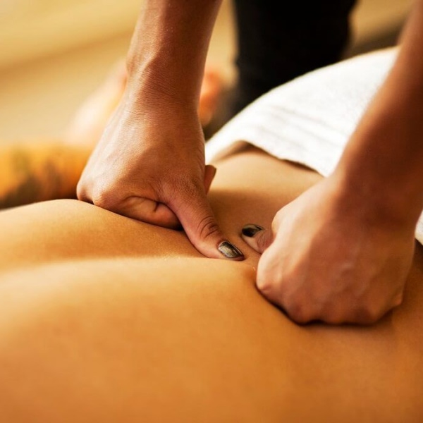 Herbal Oasis - Massage And Beauty Spa in Da Nang Shiatsu massage